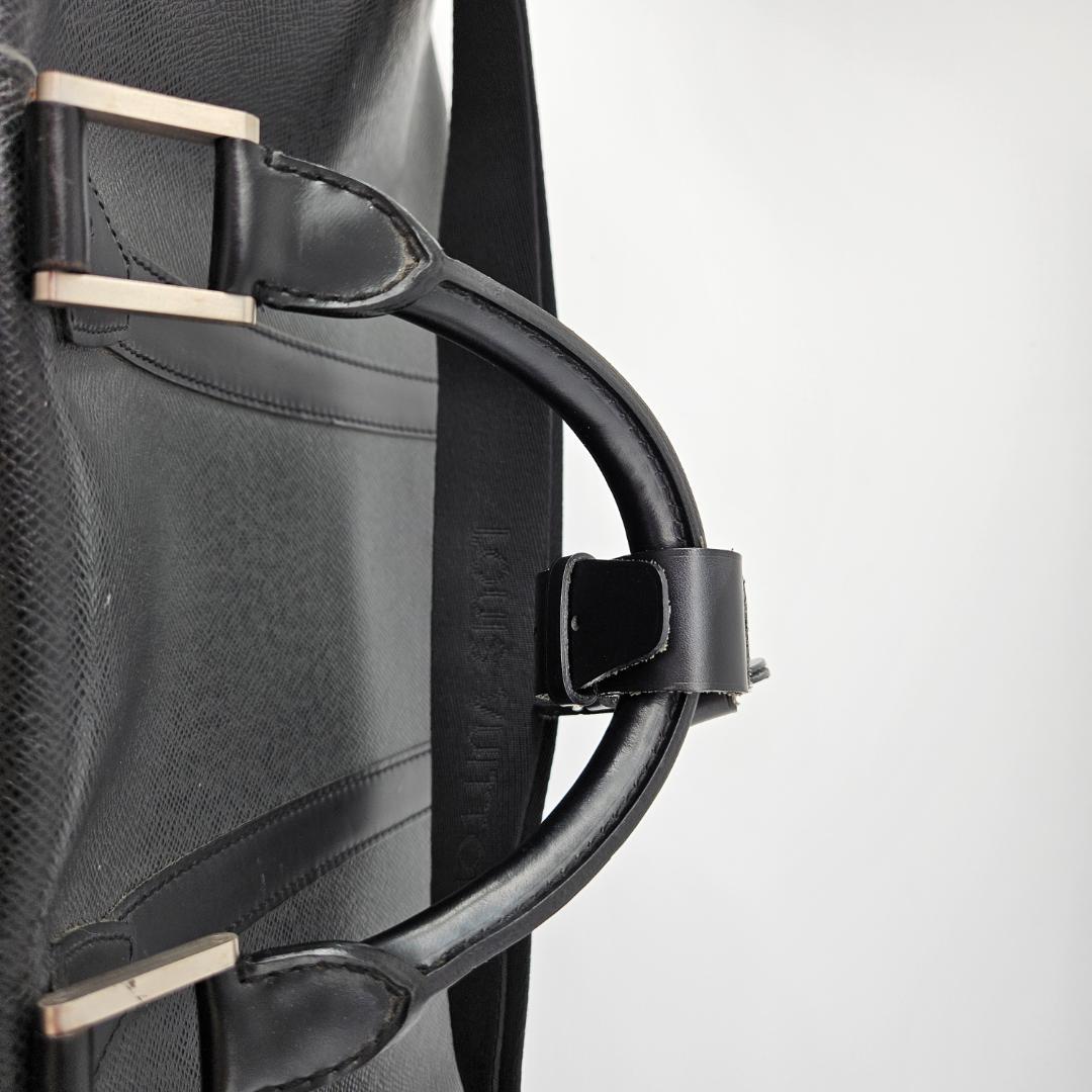 ルイ・ヴィトン キーポルバンドリエール50 エピ ブラック ショルダーストラップ