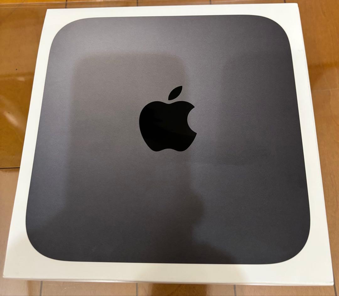 Mac mini 2018（キーボード、スタンド、マウントアダプタ付）