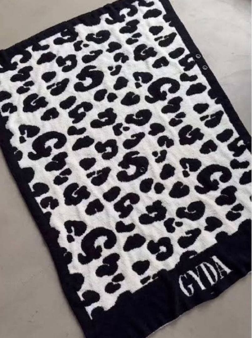 GYDA ジェイダ　ノベルティ ブランケット