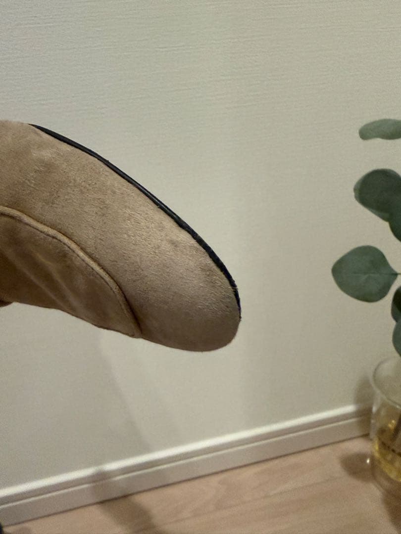 エルメスHermesスエードミュール