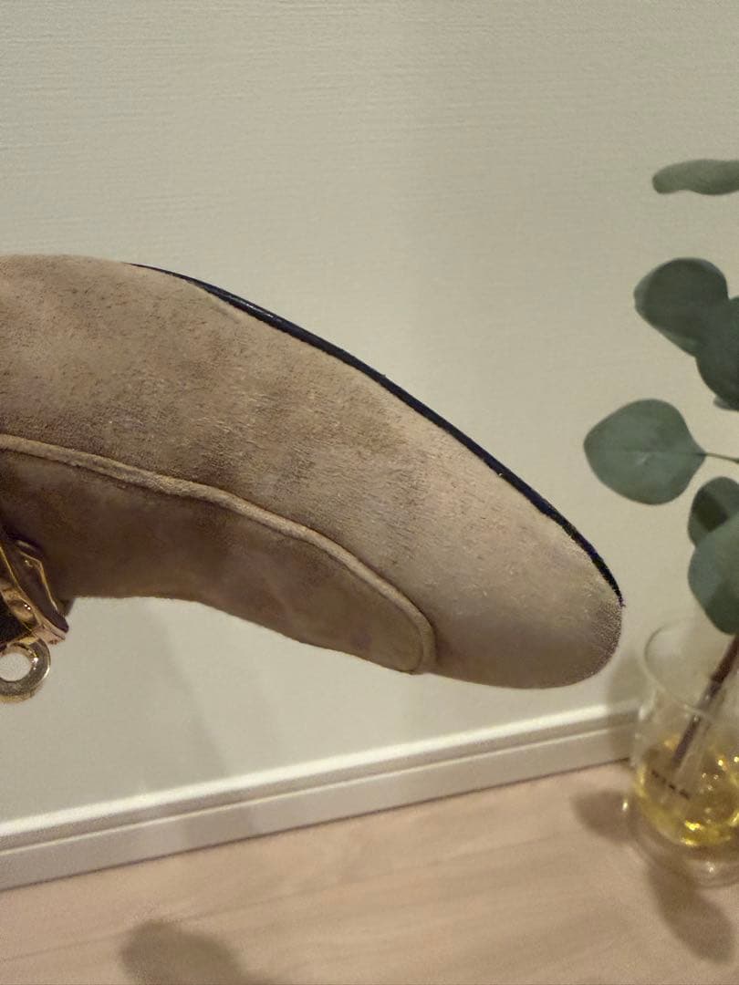 エルメスHermesスエードミュール