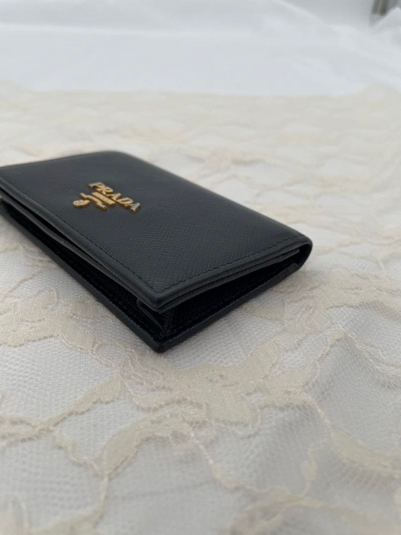 プラダ　名刺入れ