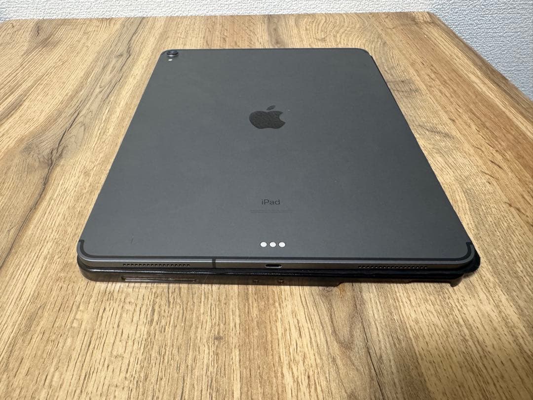 iPad Pro 12.9インチ 第3世代 セルラーモデル　256GB