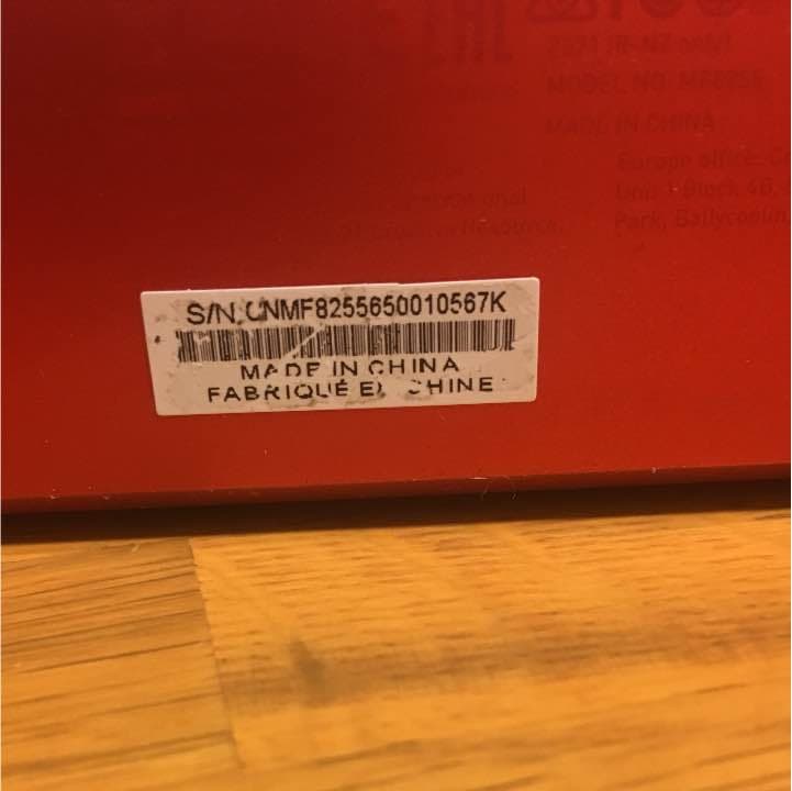 クリエイティブ ポータブルスピーカー