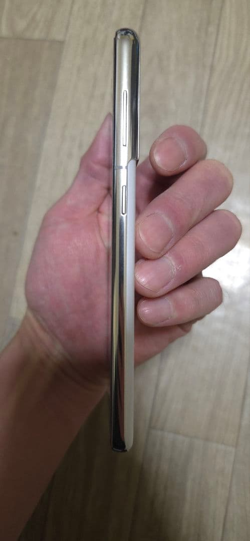 Samsung Galaxy S21 5G Phantom White　本体