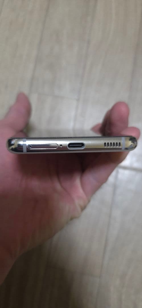 Samsung Galaxy S21 5G Phantom White　本体