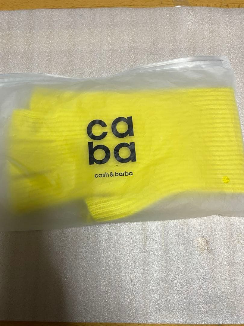 cash&barba キャッシュベイビー オープンフィンガーグローブ　黄色手袋