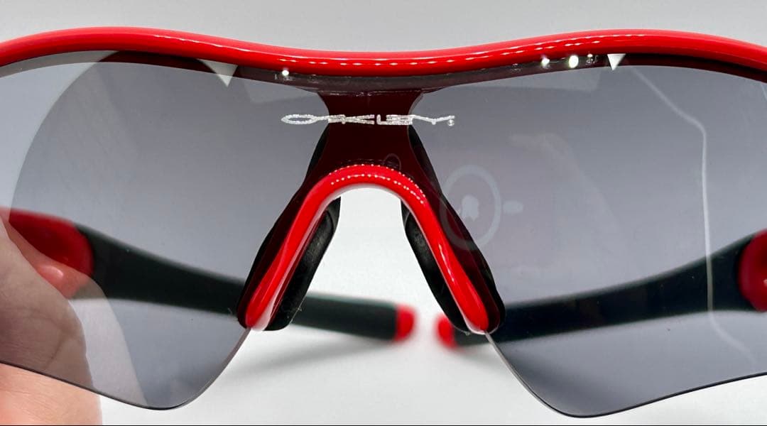 Oakley Radar Pathサングラス レッド 付属品あり