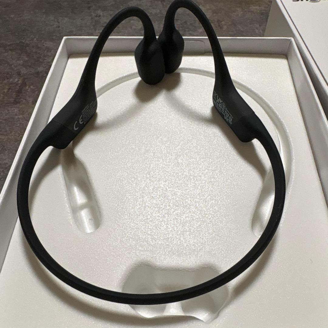 【美品】SHOKZ OPENRUN 骨伝導イヤホン ブラック