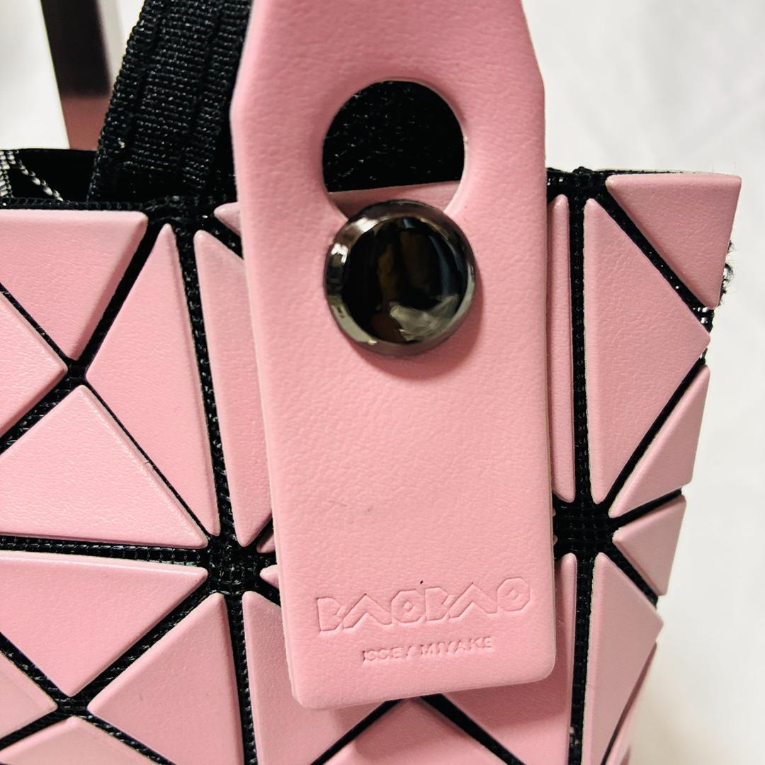 美品！バオバオイッセイミヤケ　BAOBAO 　4×4 ハンドバッグ　ピンク