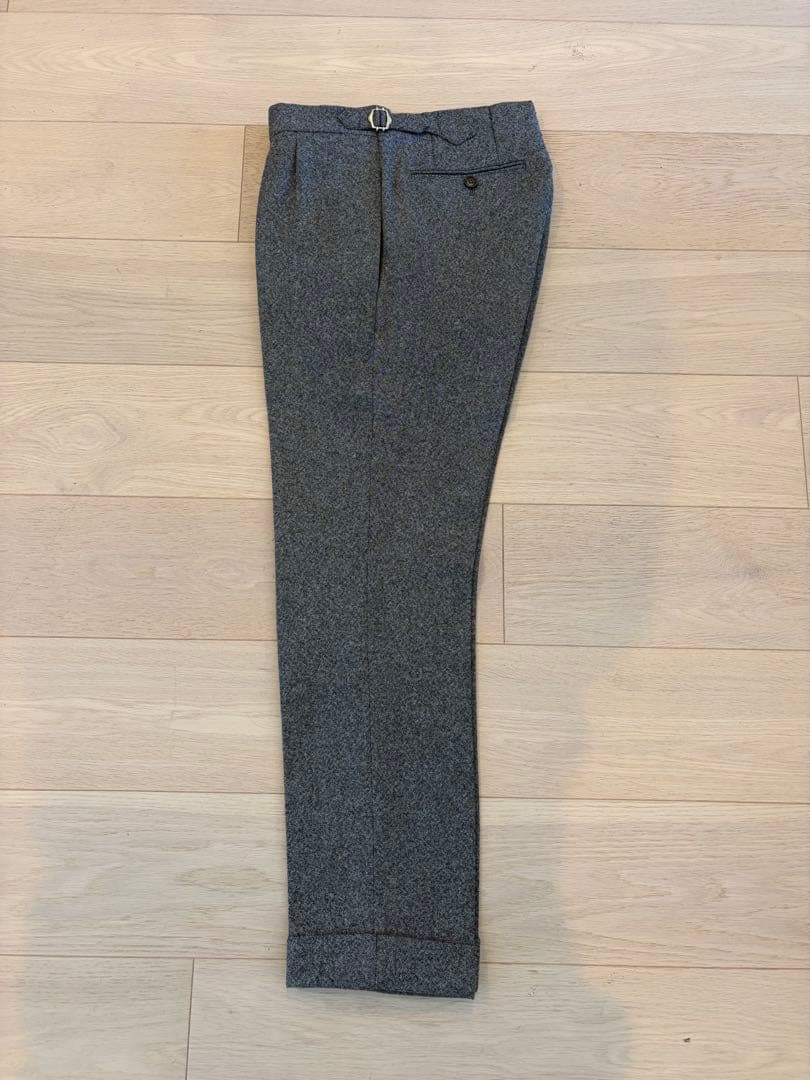 De Petrillo （ベトリロ）グレー ビジネススーツ