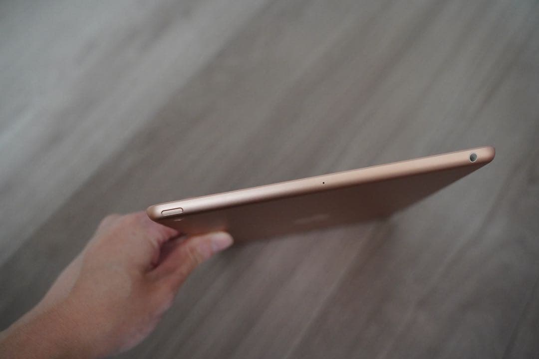 iPad第7世代A2197/32GB MW762J/A電池95％WIFIモデル