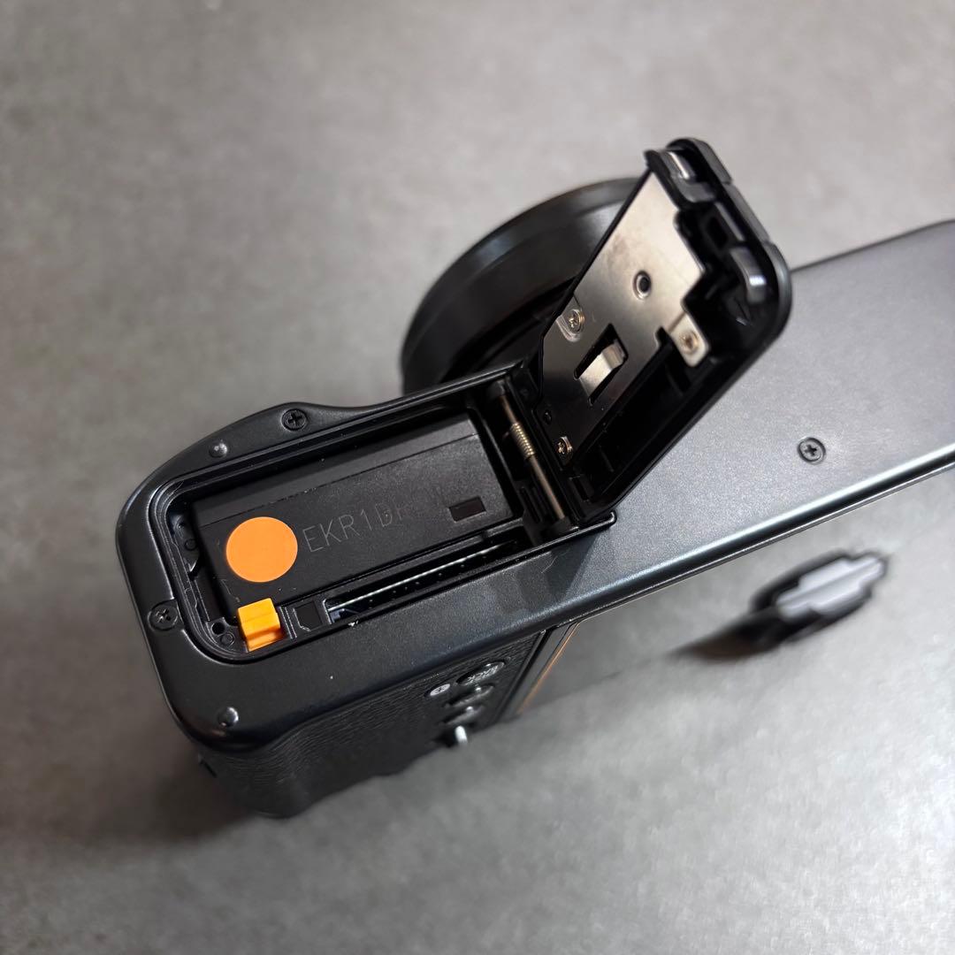 【超美品】FUJIFILM x100vi ブラック