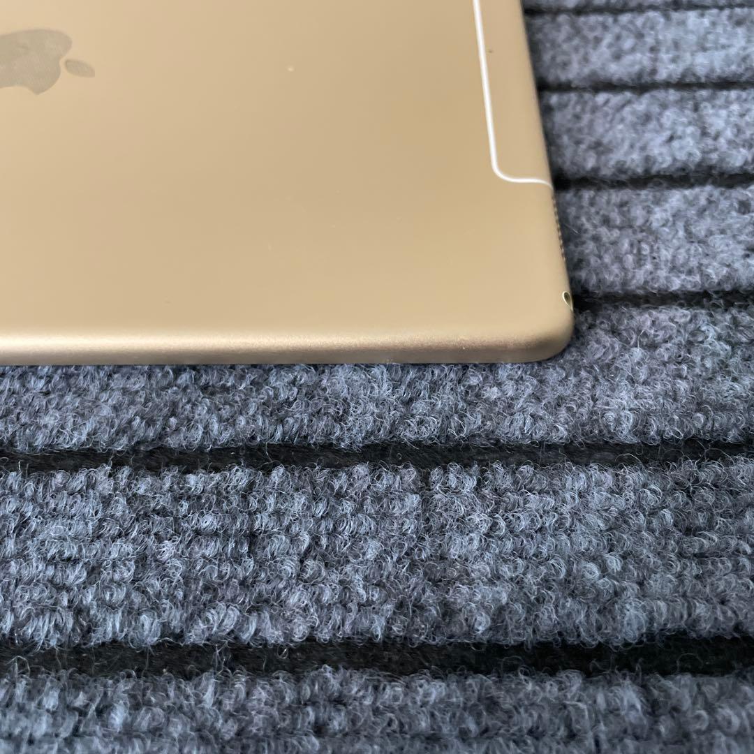 229 iPad Pro10.5 256GB SIMフリー　ゴールド