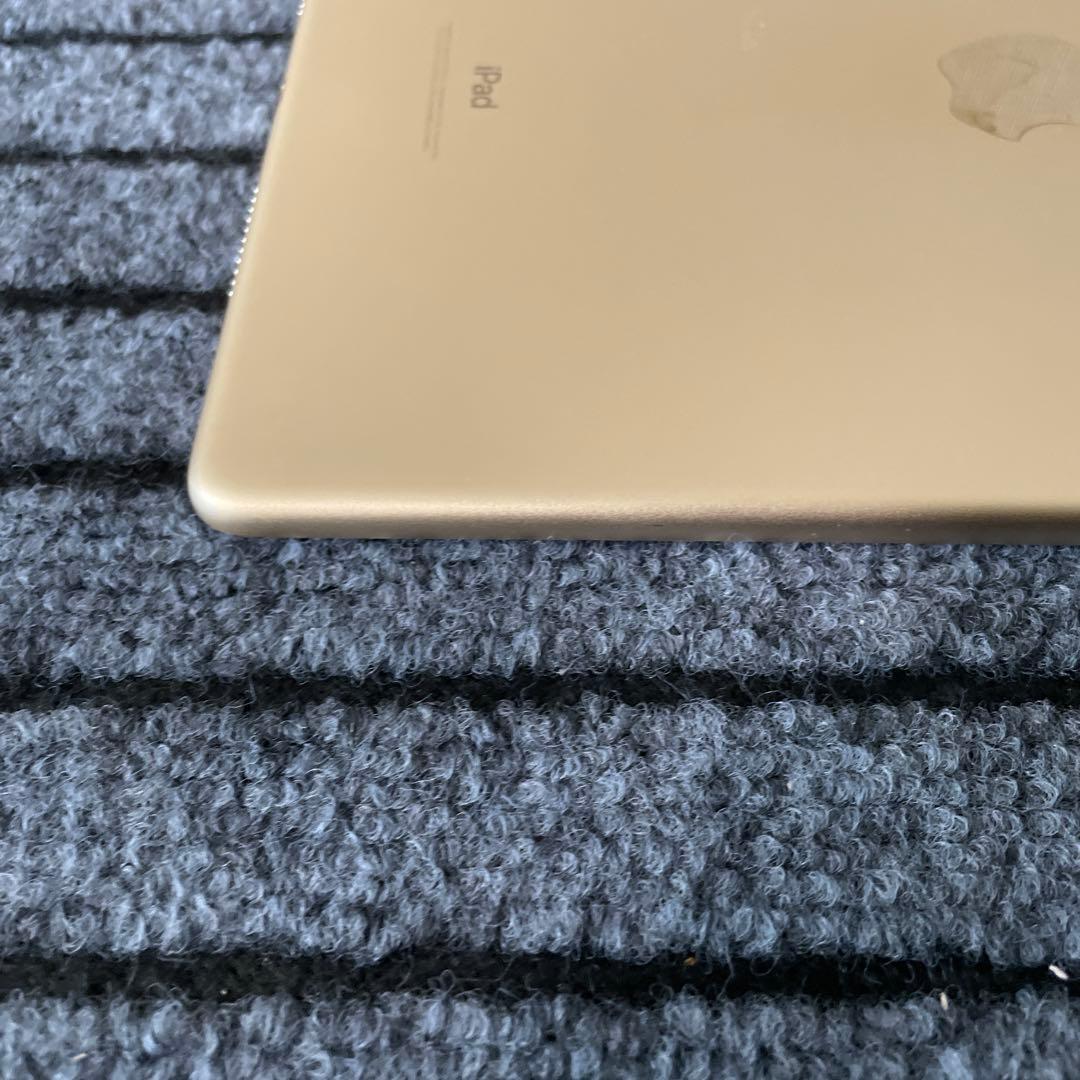 229 iPad Pro10.5 256GB SIMフリー　ゴールド