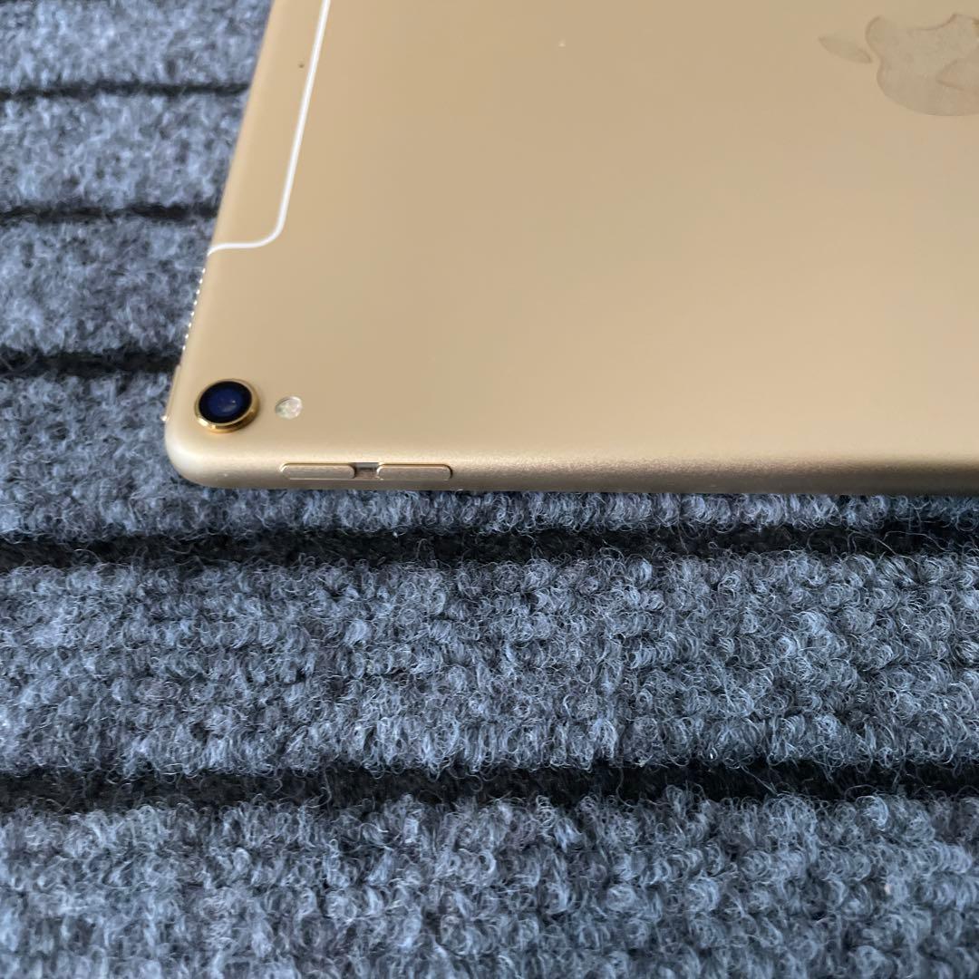 229 iPad Pro10.5 256GB SIMフリー　ゴールド