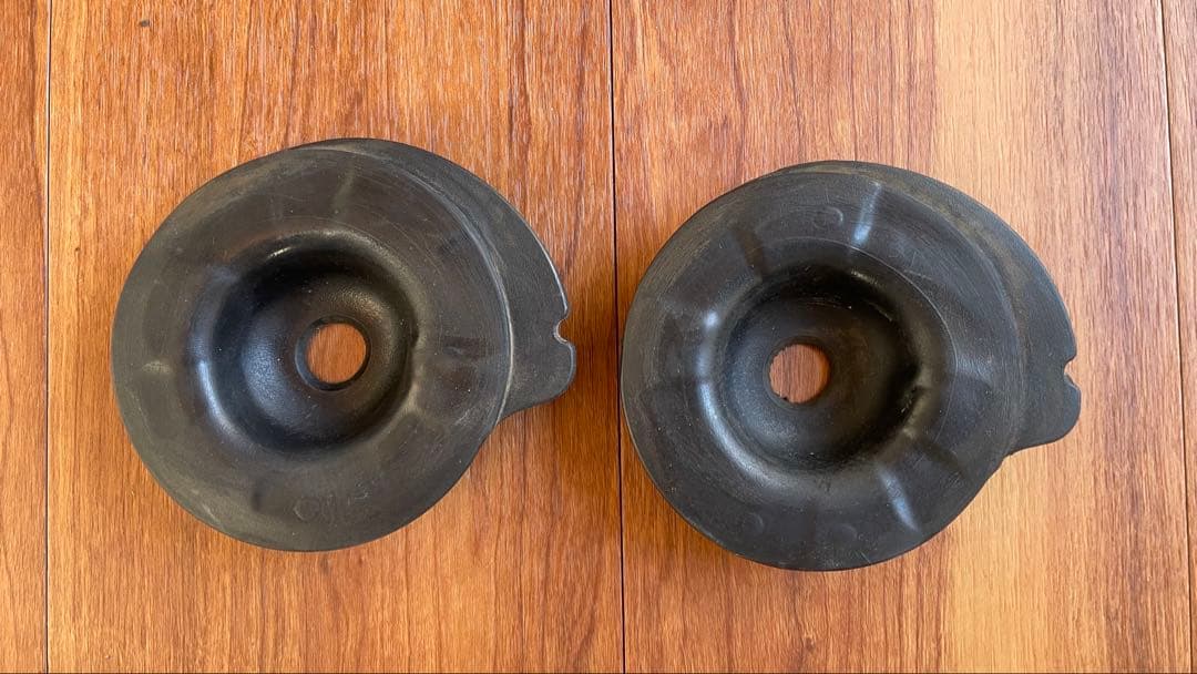 送料無料　ANH20系　フロントピロアッパー　リヤスプリング