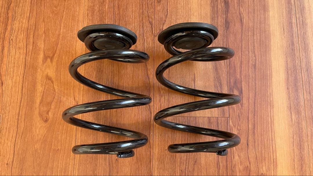 送料無料　ANH20系　フロントピロアッパー　リヤスプリング