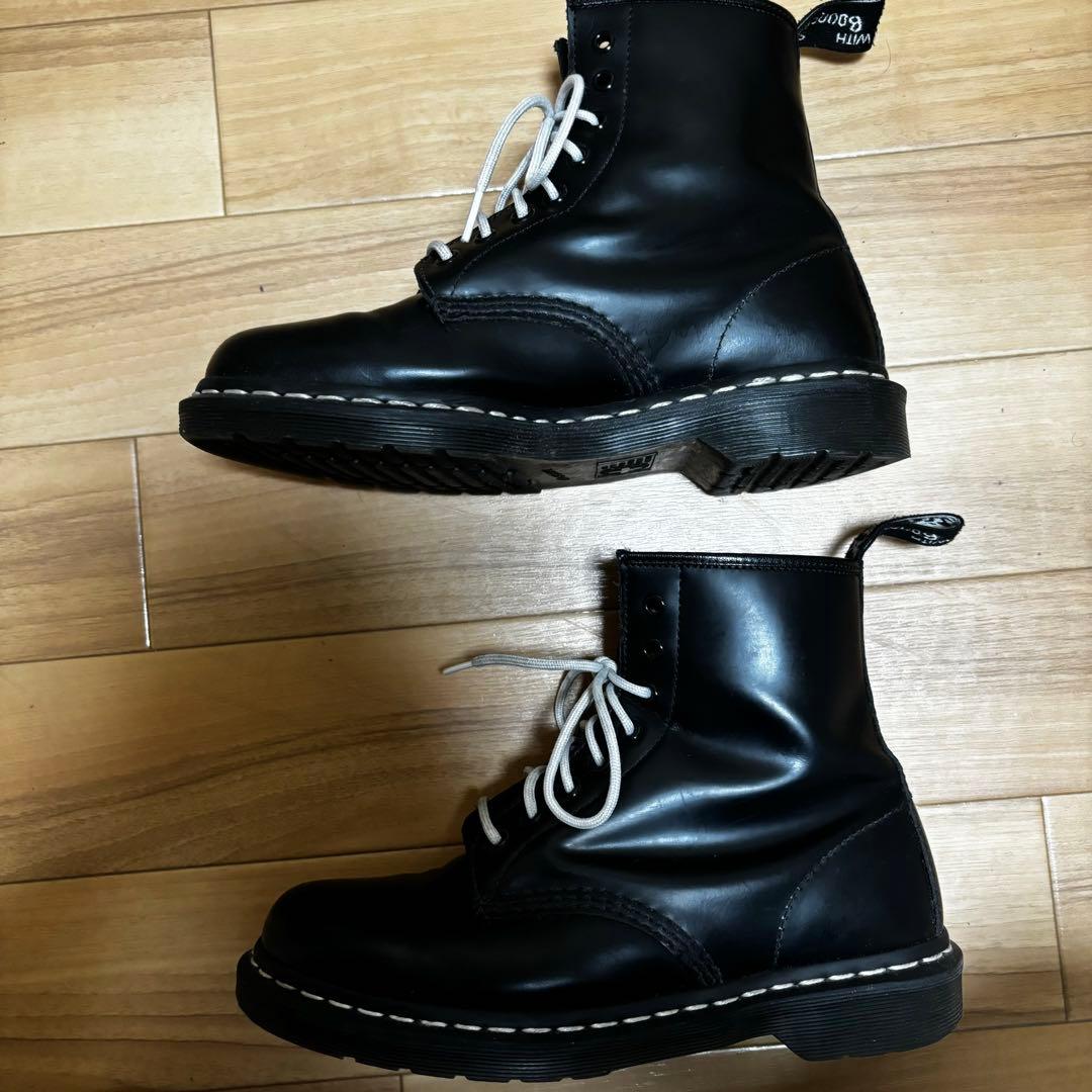 ドクターマーチン UK8(約27cm) 8ホール 白ステッチ