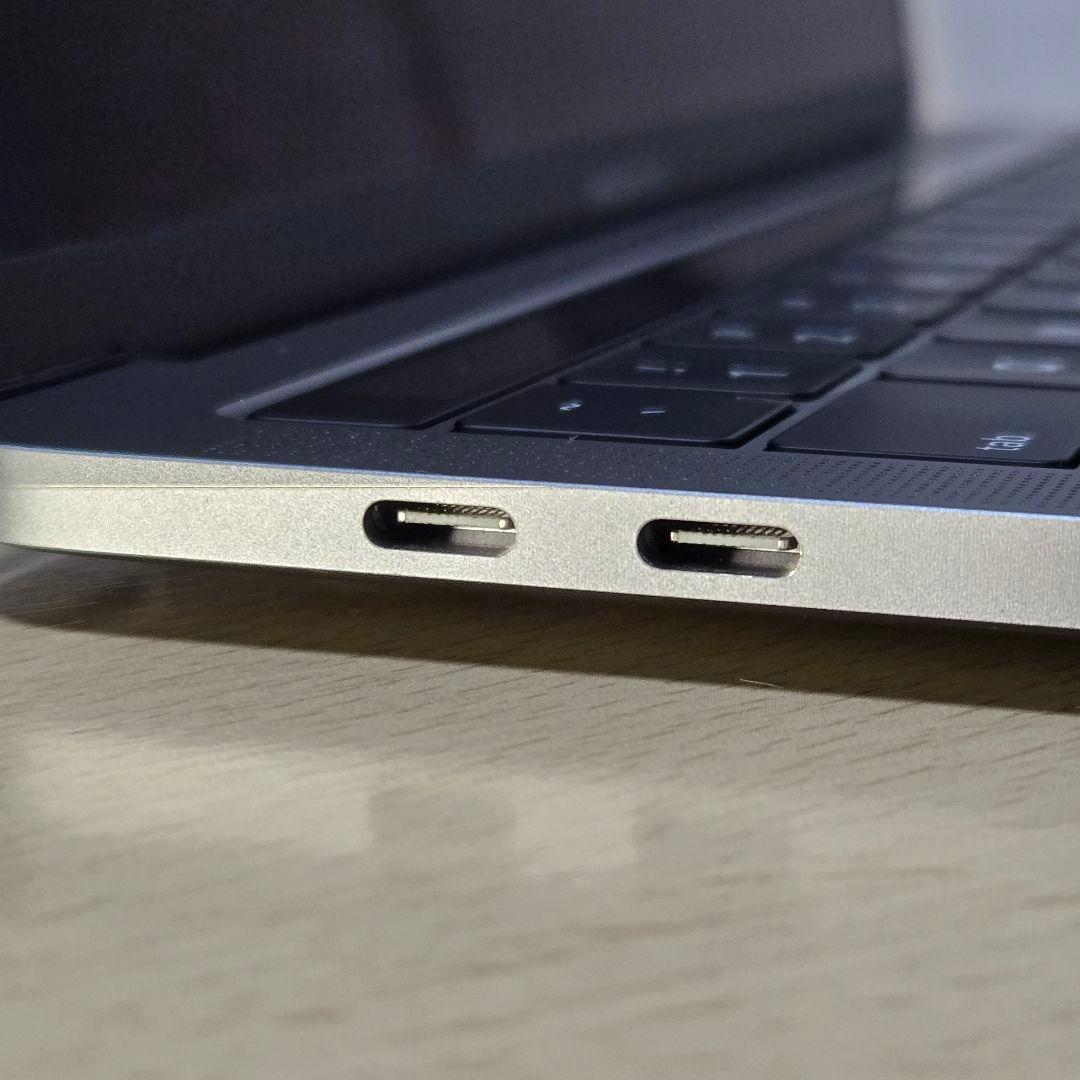 【美品】MacBook Pro 13㌅ 2019 i5/8GB/128GB