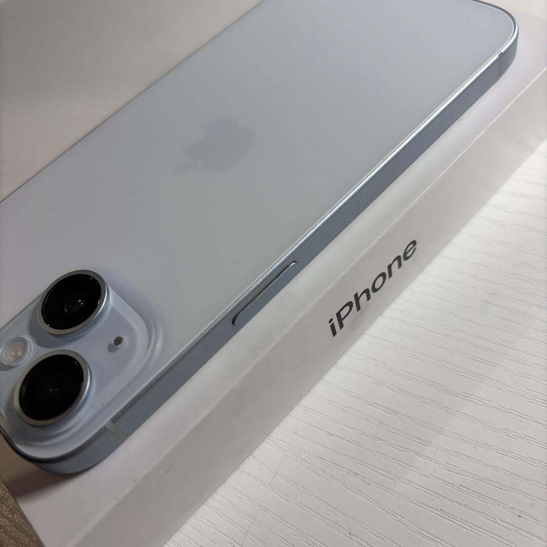 iPhone15 128GB ブルー SIMフリー 極美品