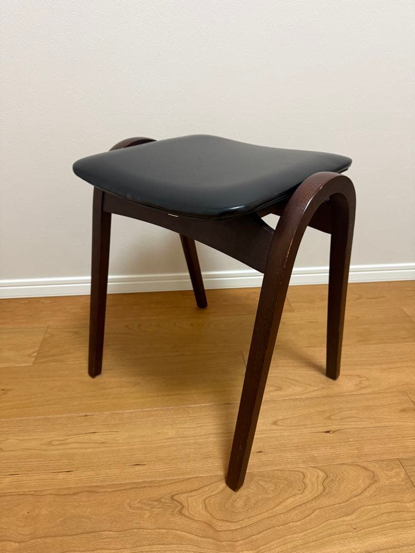 秋田木工　曲げ木スタッキングスツール　黒　椅子　アンティーク剣持勇　ビンテージ