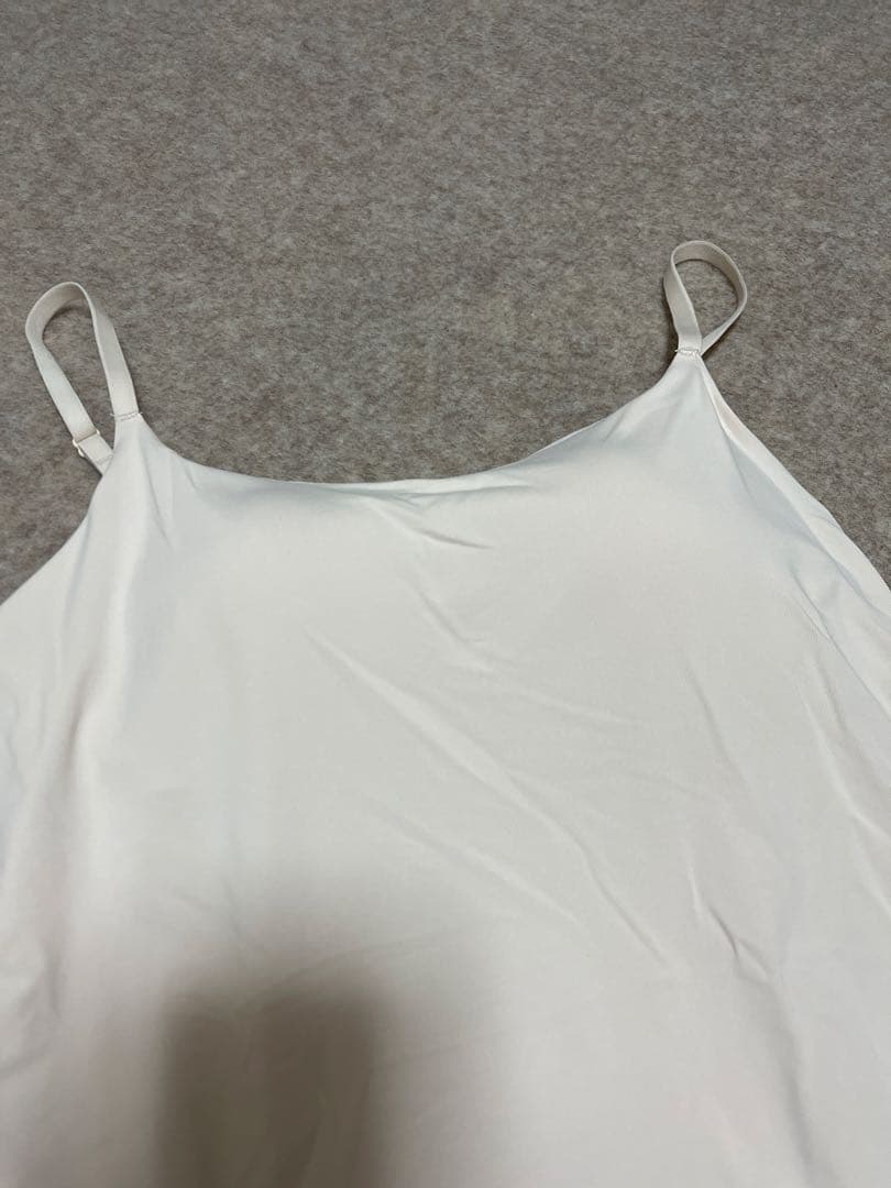 UNIQLOエアリズムブラトップ