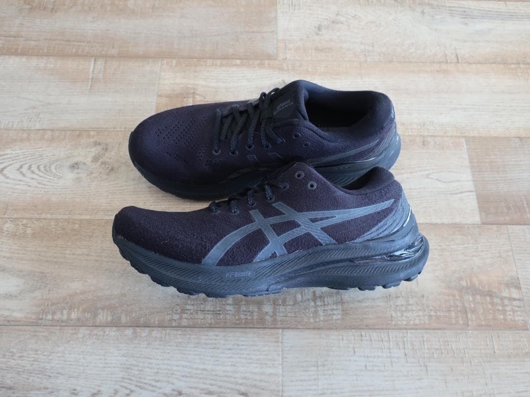 ★人気 アシックス ゲルカヤノ29 ブラック 26.5 高機能ランニングシューズ