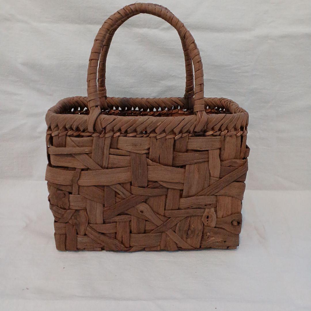 小さい国産山葡萄かご　乱れ編み