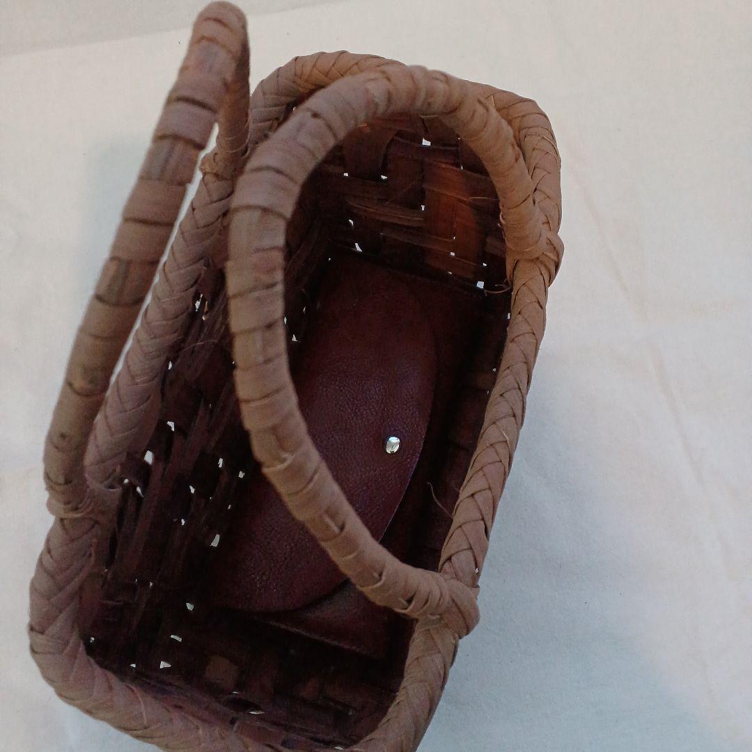 小さい国産山葡萄かご　乱れ編み