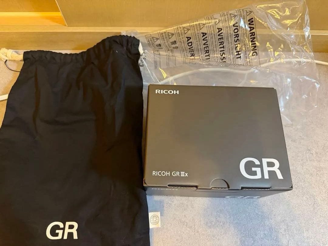 【新品・未使用】 RICOH GR IIIx リコー 【3年保証書付】