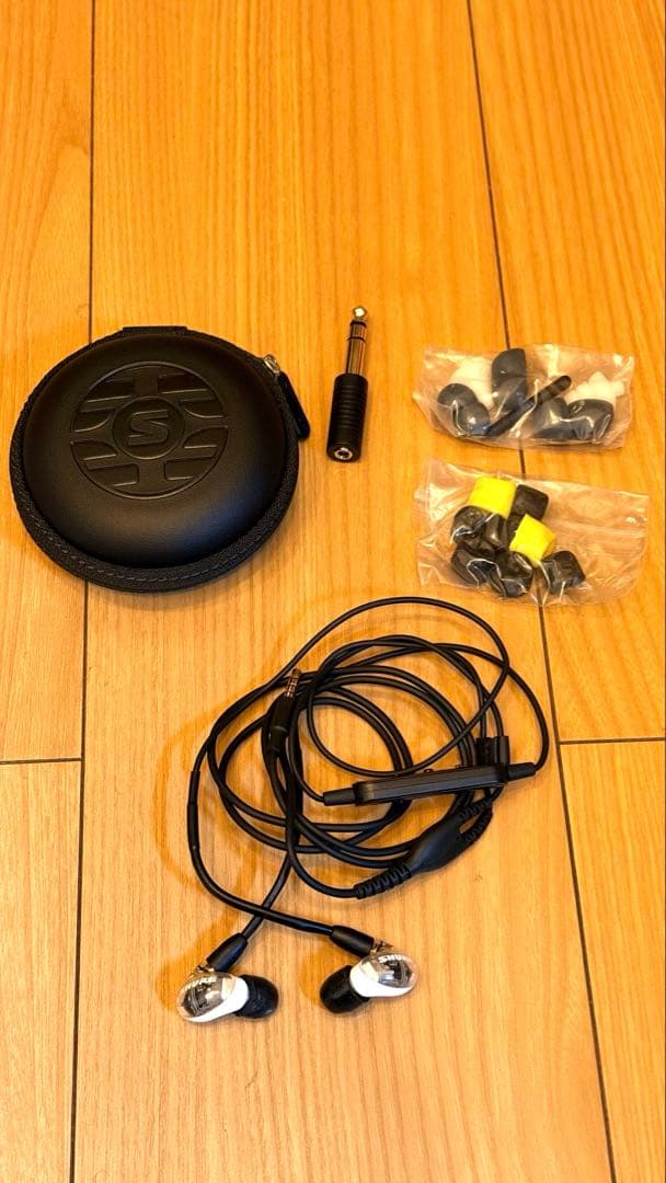 【新品未使用】SHURE AONIC 4 有線イヤホン マイク付 ホワイト