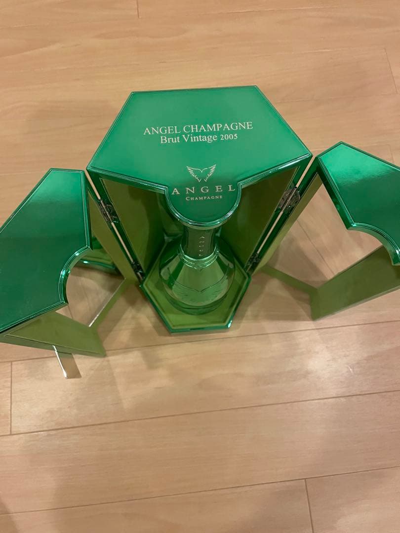 新品【未開栓】エンジェル シャンパン ヴィンテージ 2005　グリーン