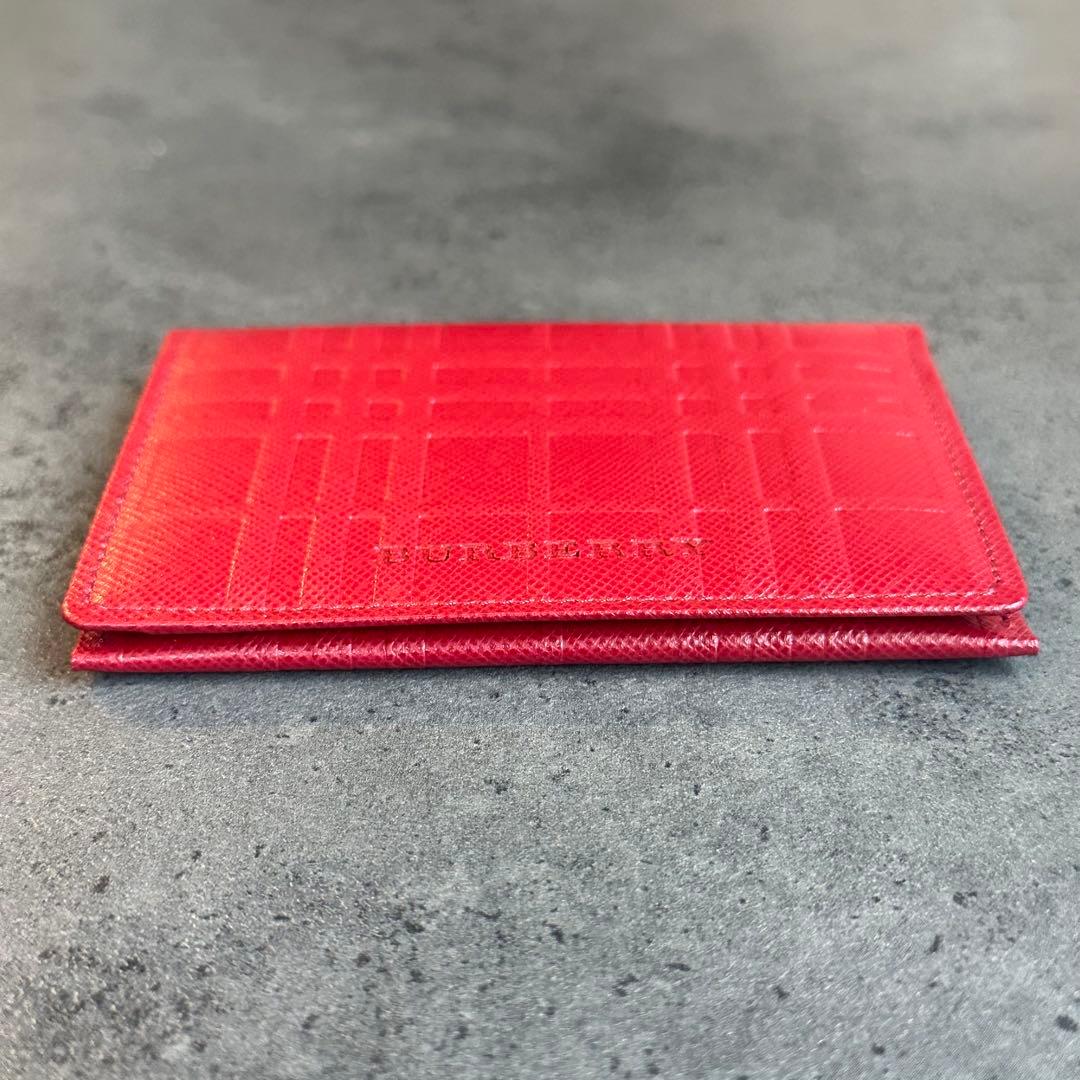 未使用✨BURBERRY エンボス加工　チェック　名刺入れ　カード　パスケース