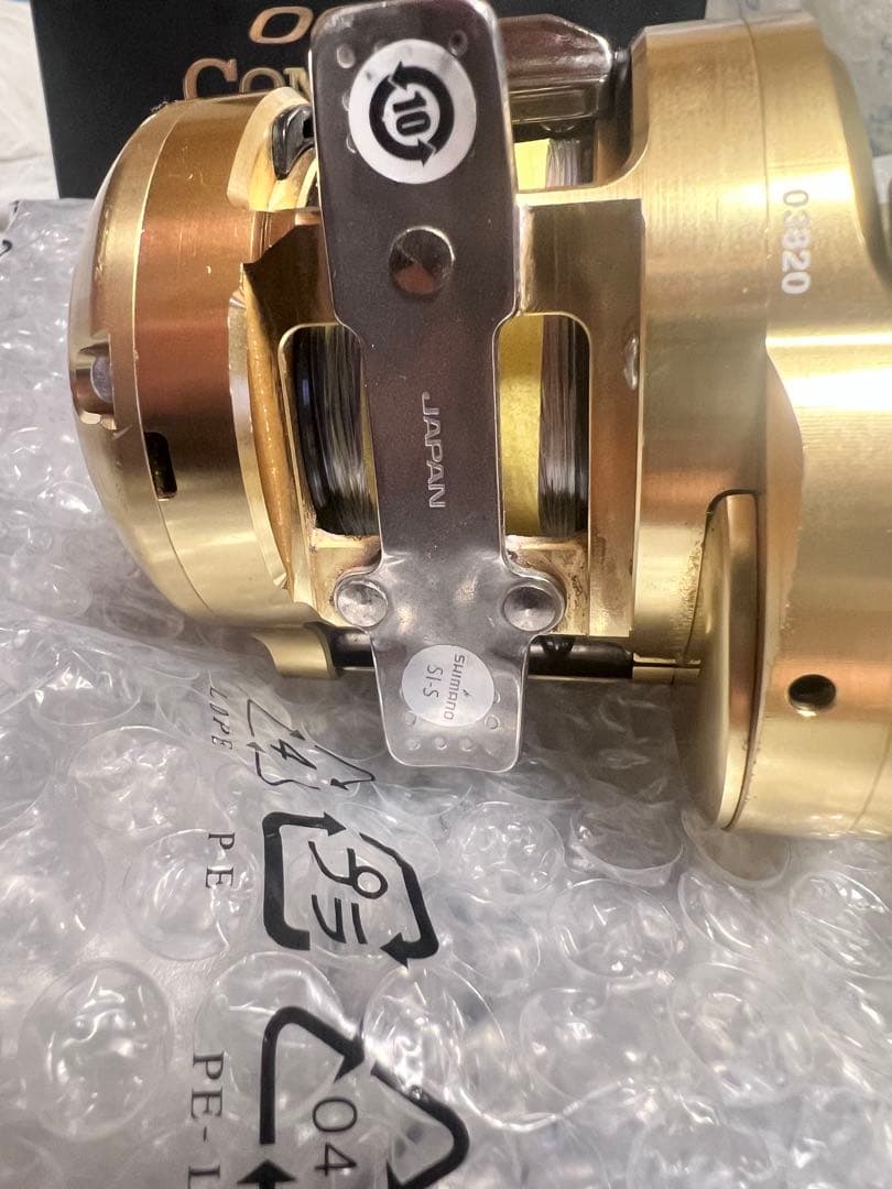 SHIMANO 18 OCEA CONQUEST 300HG ゴールド