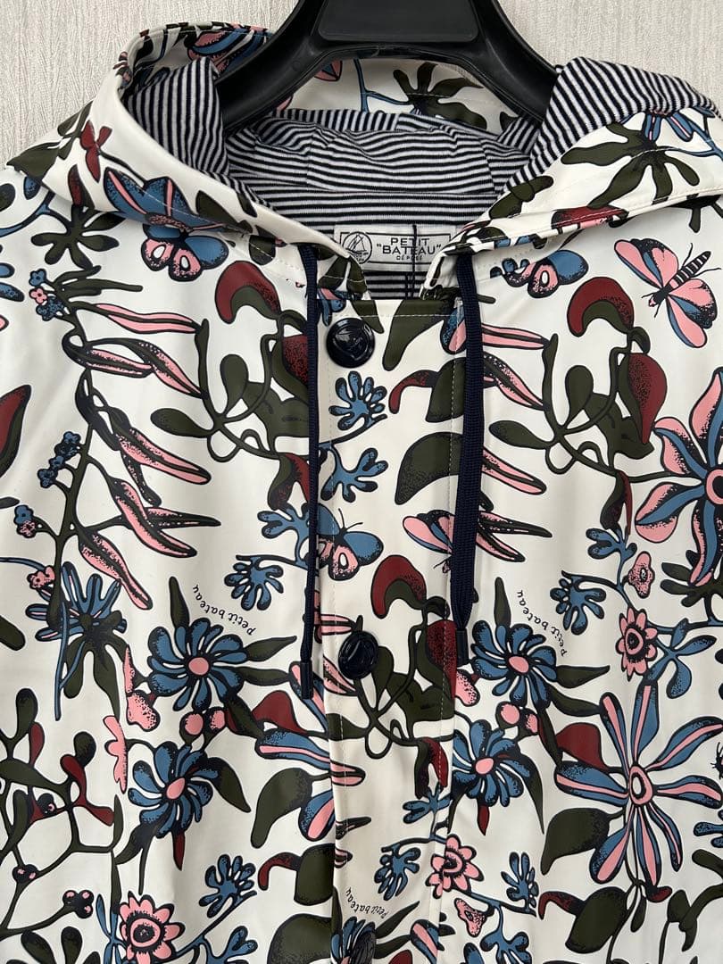 PETIT BATEAU ヨットパーカーフード付　花柄プリント