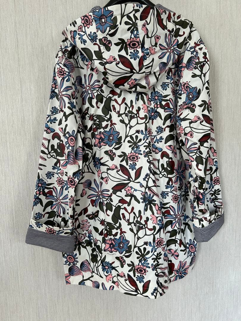 PETIT BATEAU ヨットパーカーフード付　花柄プリント