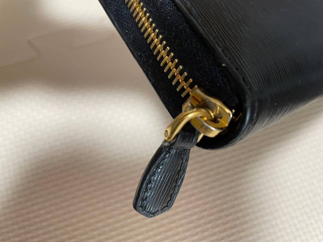 PRADA ブラック 長財布
