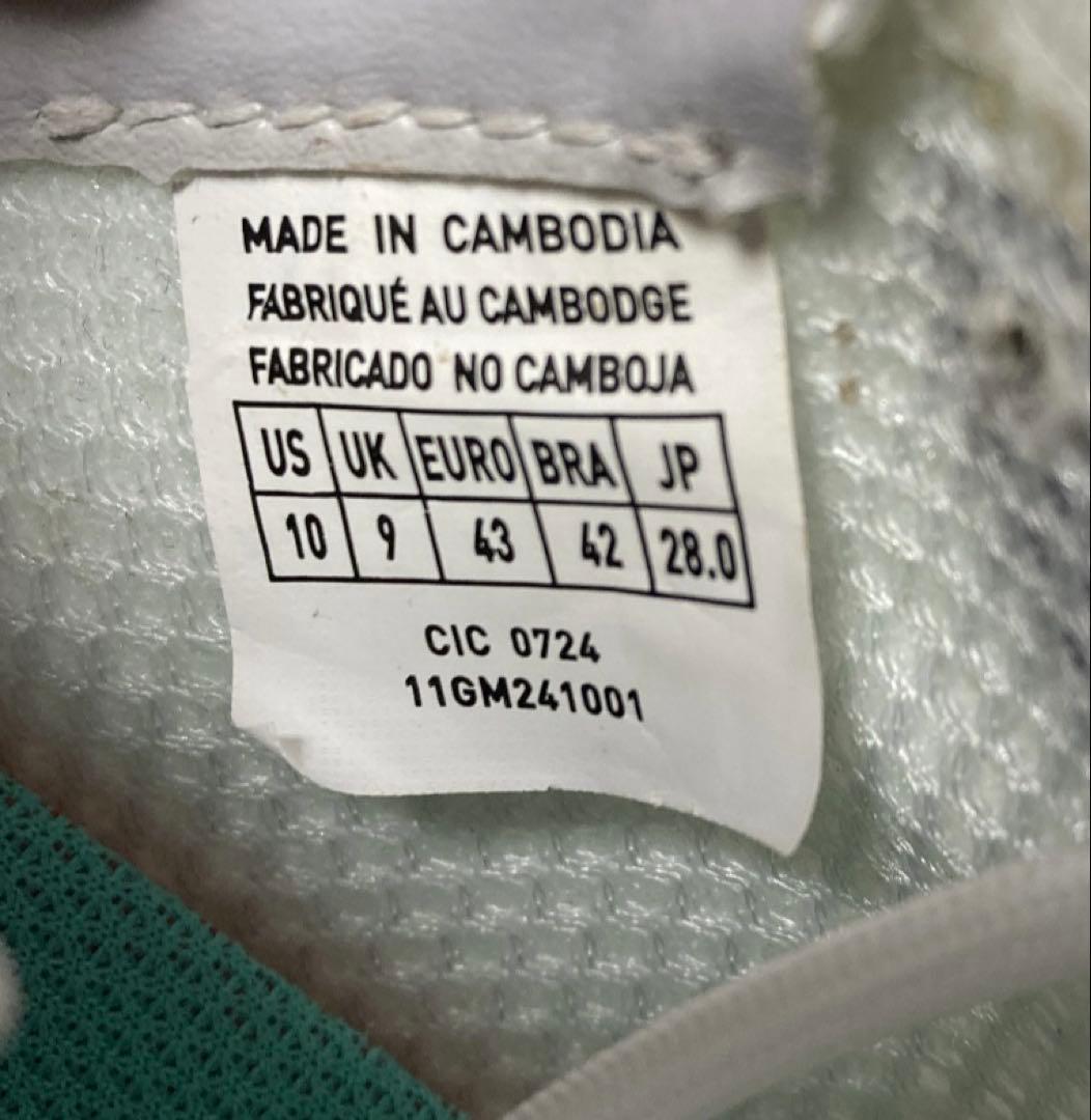 新品　タグ付き　ミズノ　ライトレボエリート2 スパイクシューズ　28cm