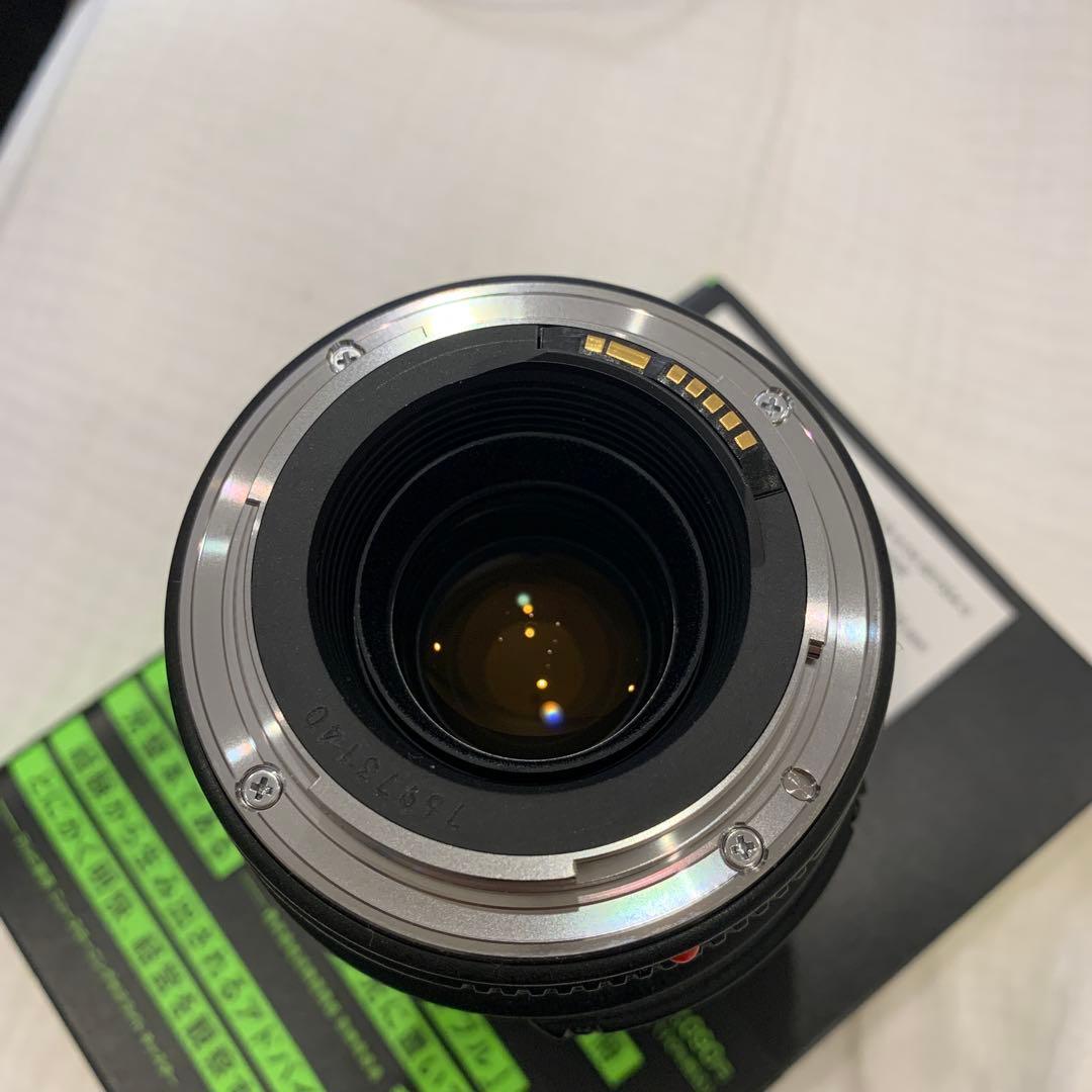 Canon EF 100mm f/2.8 マクロレンズ　中古　キャップなし