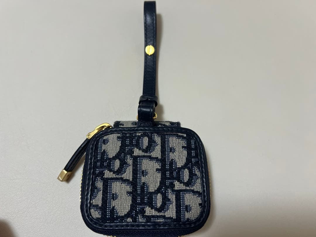 イヤホン Dior AirPods case