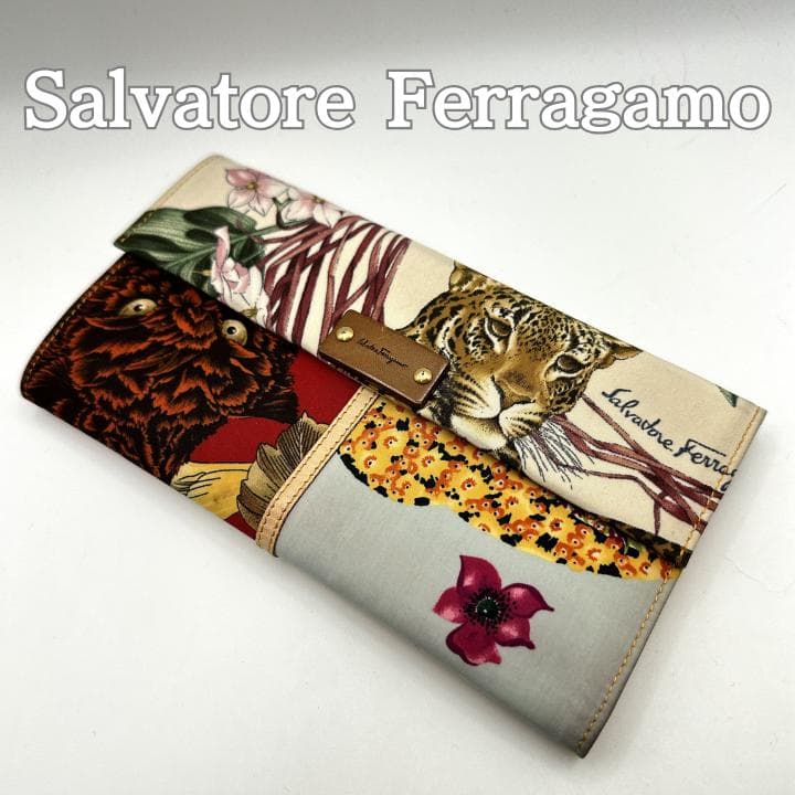 希少・激レア サルヴァトーレ フェラガモ アニマル 花柄スカーフプリント 長財布