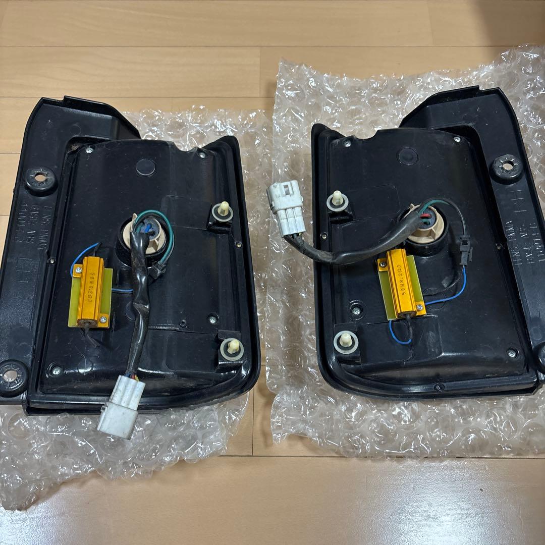 ま*こ様 DAD ムーブ　コンテL575/585 LEDテールランプ (クリア)