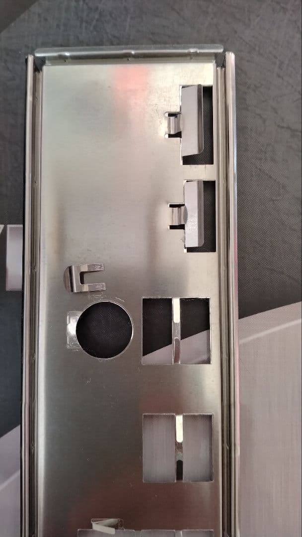 【動作未確認】BIOSTAR B660T-SILVER MiniITX おまけ付