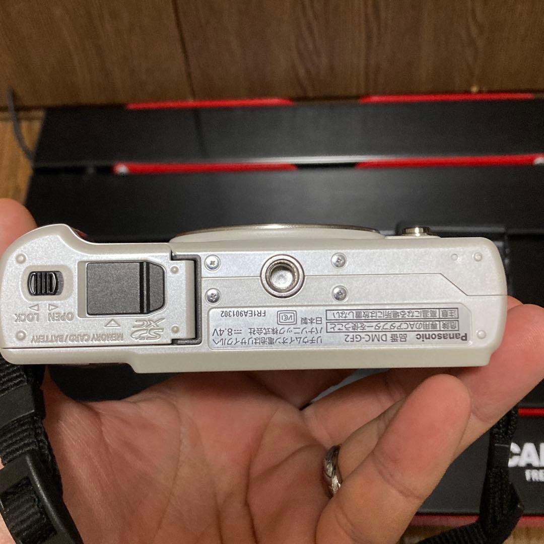 美品　レア　Panasonic LUMIX GF2 ミラーレス一眼　ボディ