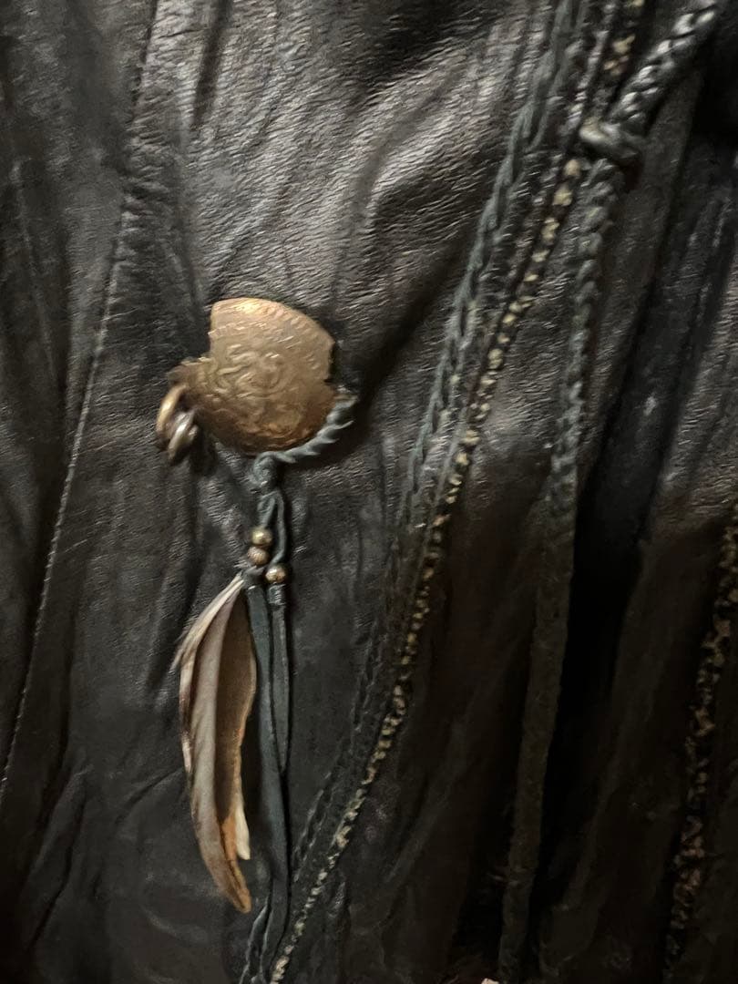 Catorce レザーアシンメトリーベスト