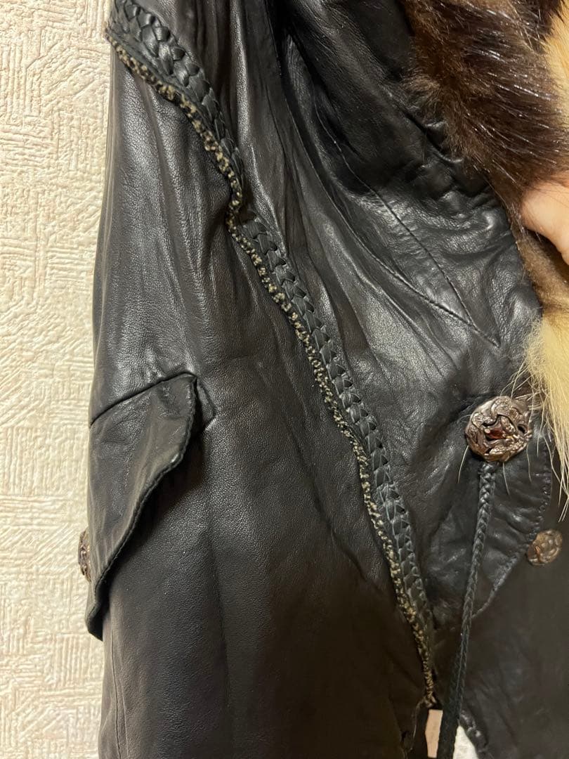 Catorce レザーアシンメトリーベスト