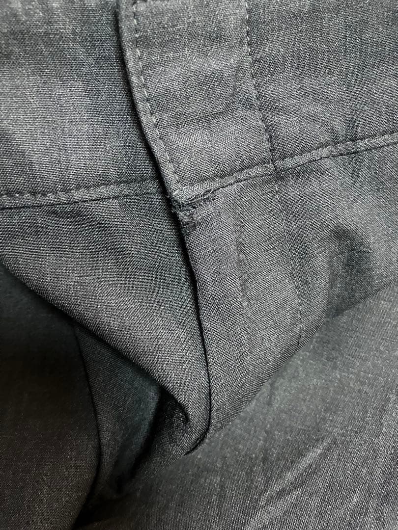 prada 22ss トライアングルパッチ　ワイドスラックス　ヴァージンウール