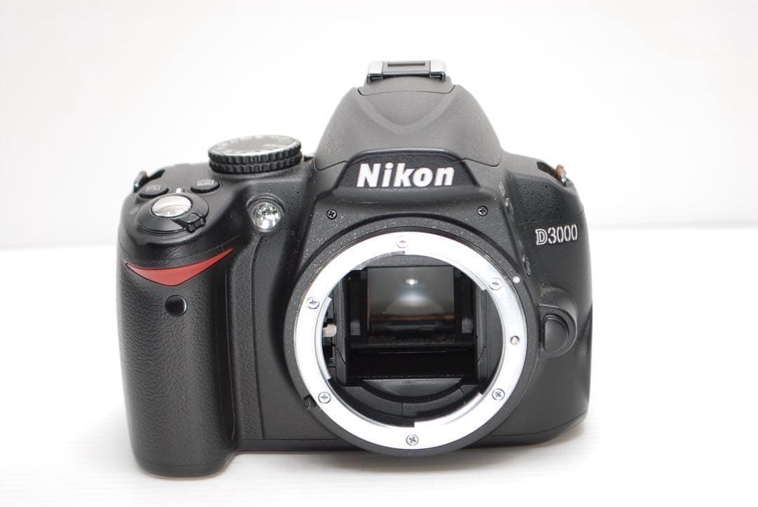 ⭐︎Nikon D3000⭐︎ダブルレンズセット美品 軽量アンドコンパクト