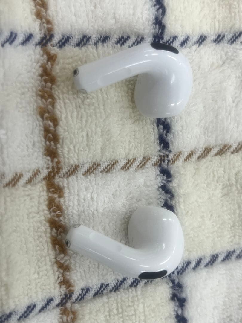 AirPods4 ノイズキャンセリング機能搭載